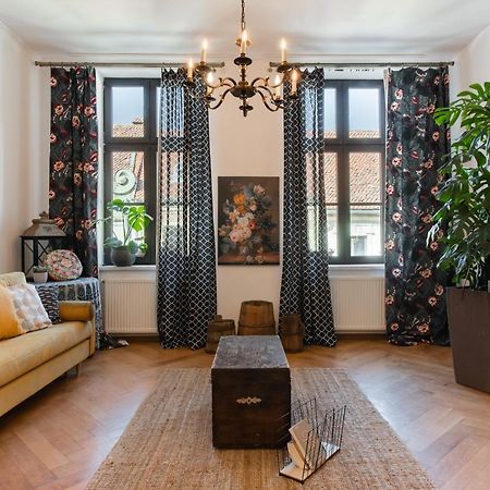 City Center Art Deco Apartment 브라쇼브 외부 사진