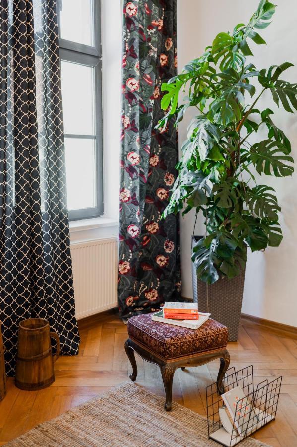 City Center Art Deco Apartment 브라쇼브 외부 사진